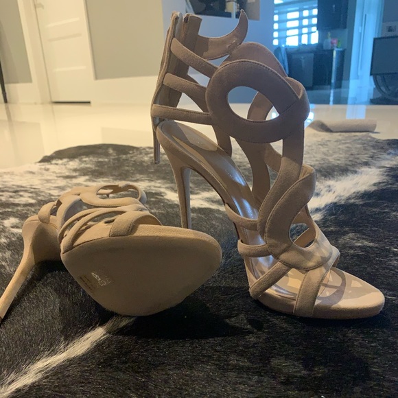 Giuseppe Zanotti nude suede sandals - Picture 2 of 8